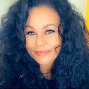 Meet your Posher, T.